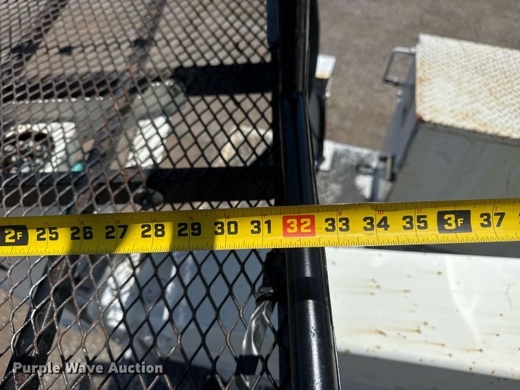 image for item EG6016 2011 Ford F550 Super Duty bucket truck