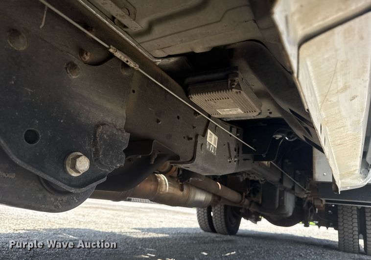 image for item EG6016 2011 Ford F550 Super Duty bucket truck