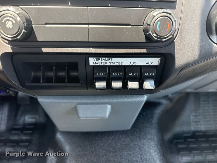 image for item EG6016 2011 Ford F550 Super Duty bucket truck