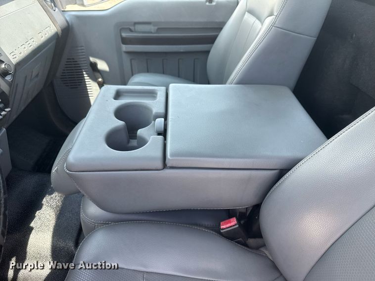 image for item EG6016 2011 Ford F550 Super Duty bucket truck