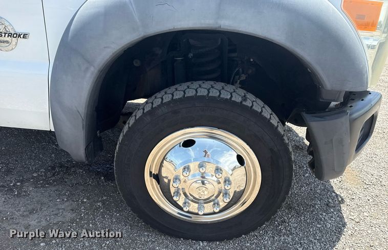 image for item EG6016 2011 Ford F550 Super Duty bucket truck