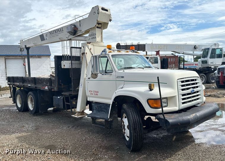 image for item EG6552 1997 Ford F800 crane truck