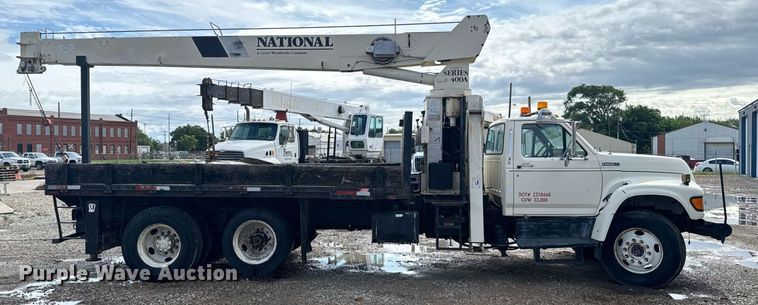 image for item EG6552 1997 Ford F800 crane truck