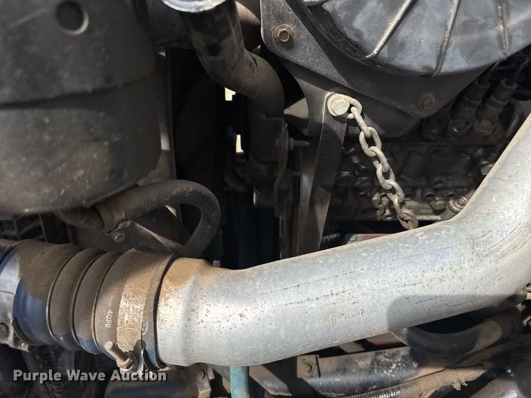 image for item EG6552 1997 Ford F800 crane truck