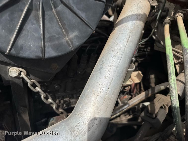 image for item EG6552 1997 Ford F800 crane truck