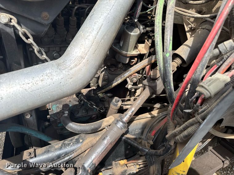 image for item EG6552 1997 Ford F800 crane truck