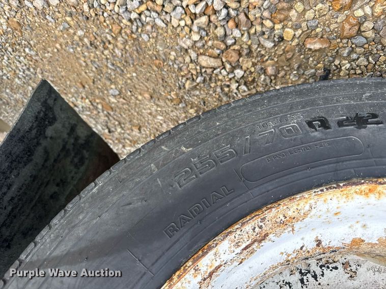 image for item EG6552 1997 Ford F800 crane truck