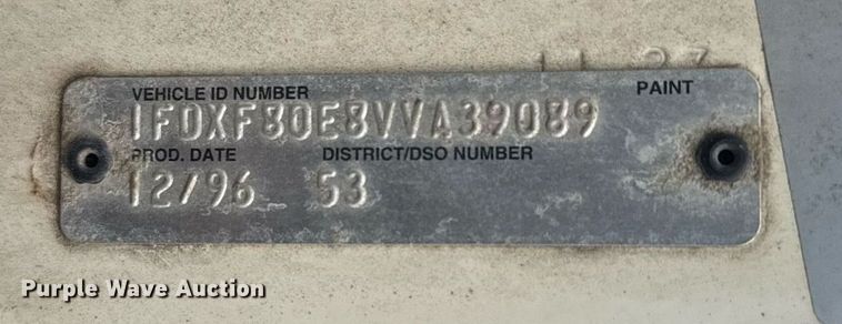 image for item EG6552 1997 Ford F800 crane truck