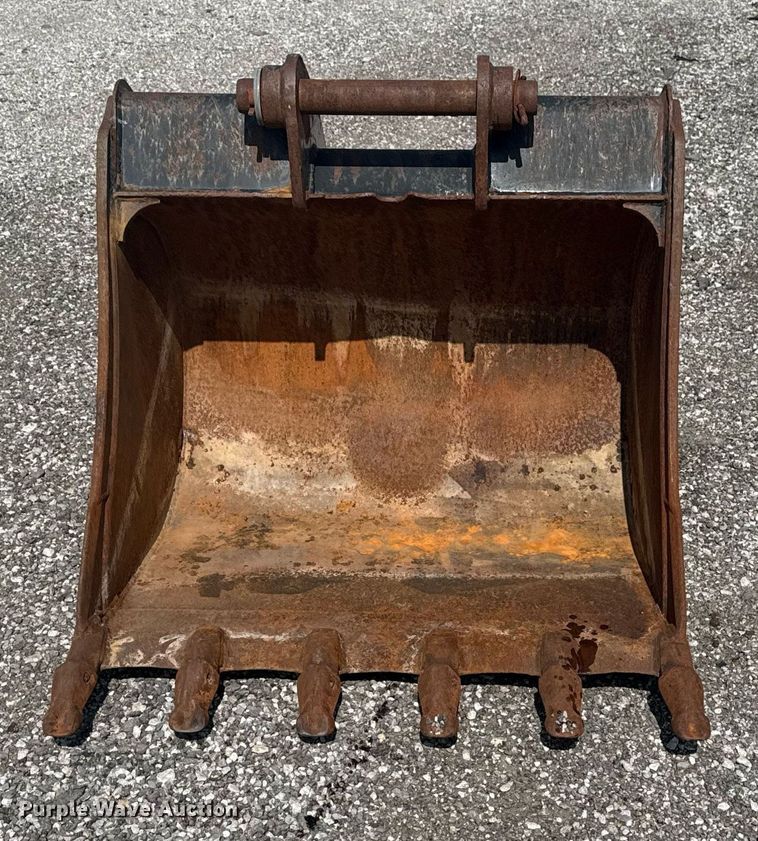 image for item EG8135 Caterpillar 36