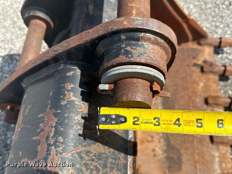 image for item EG8135 Caterpillar 36