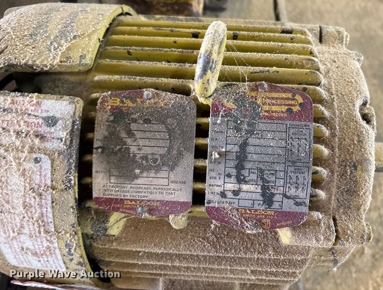 image for item EJ7599 (12) electric motors