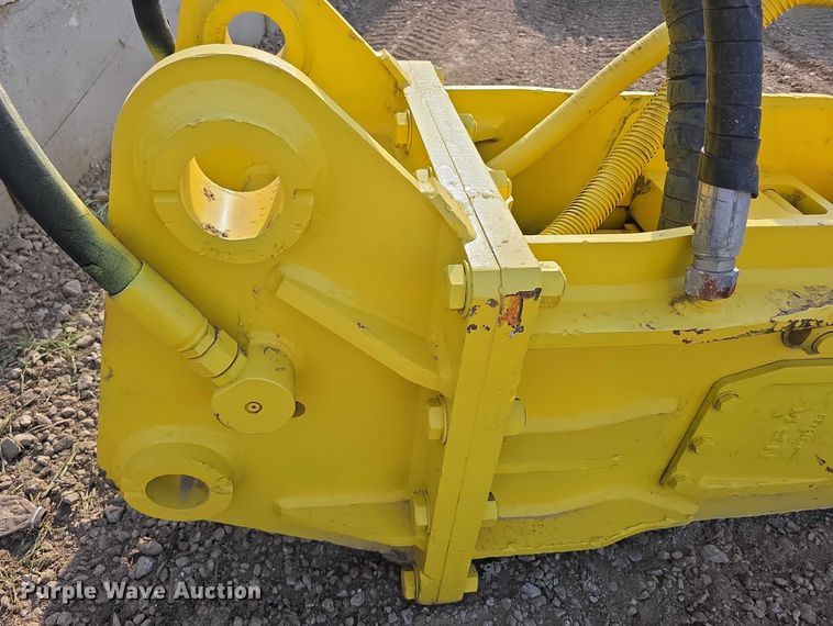 image for item EK5439 NPK GH18 breaker