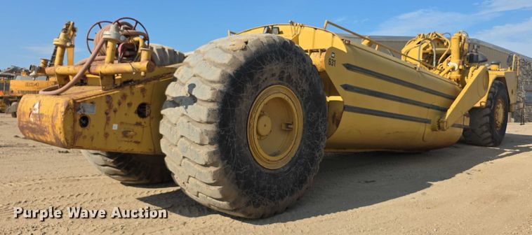 image for item EK5442 1983 Caterpillar 631D water wagon