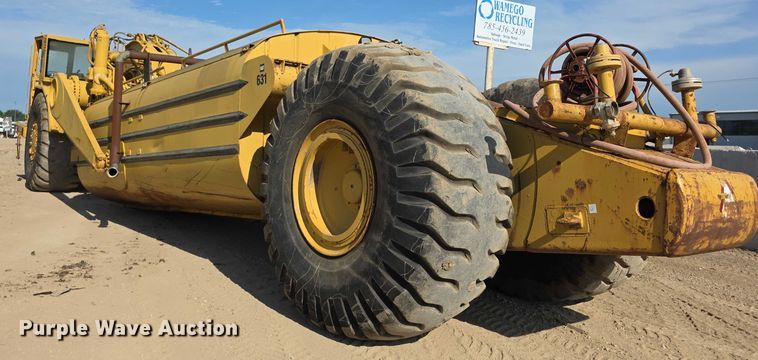 image for item EK5442 1983 Caterpillar 631D water wagon