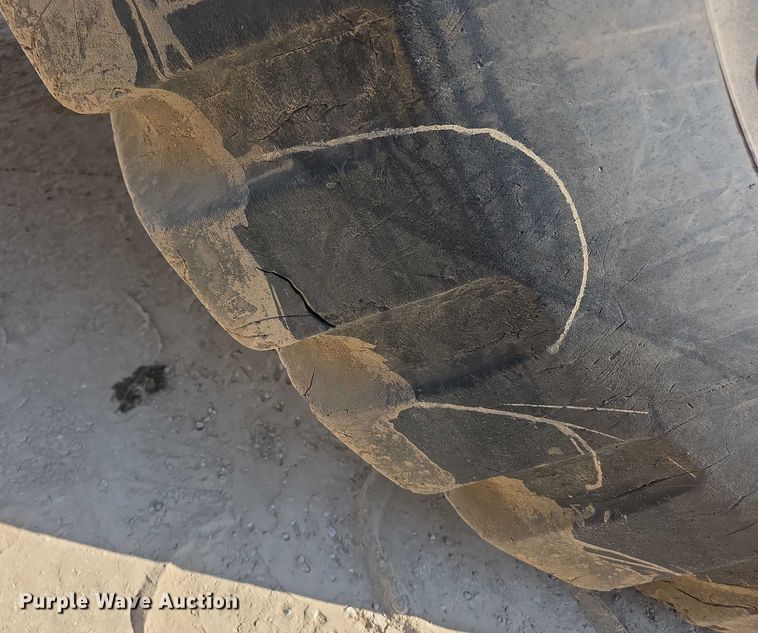 image for item EK5442 1983 Caterpillar 631D water wagon