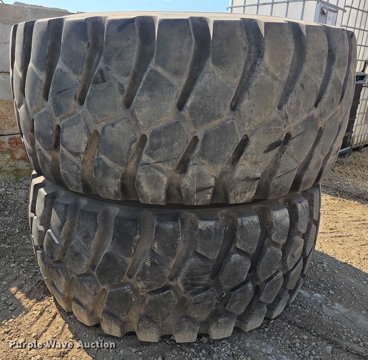 image for item EK5444 (2) 29.5R25 Continental tires and wheels