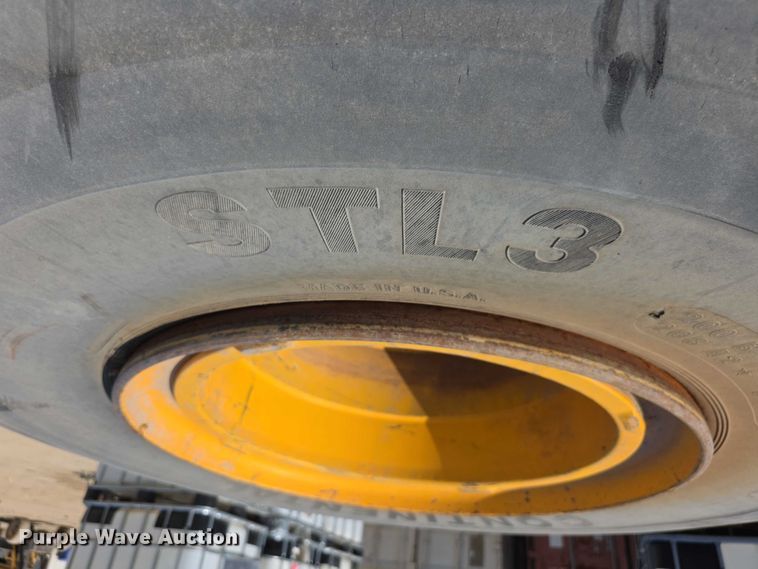 image for item EK5444 (2) 29.5R25 Continental tires and wheels