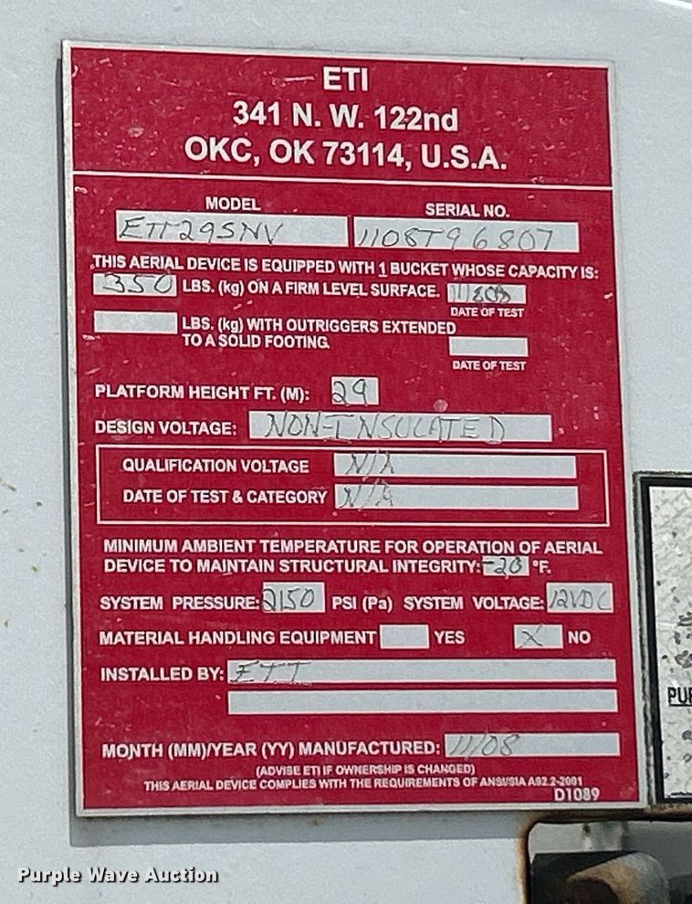 image for item EK8261 2009 Ford E350 Super Duty van with bucket lift