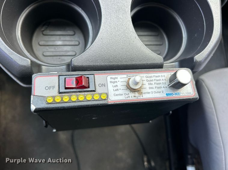 image for item EK8261 2009 Ford E350 Super Duty van with bucket lift