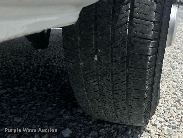 image for item EK8261 2009 Ford E350 Super Duty van with bucket lift