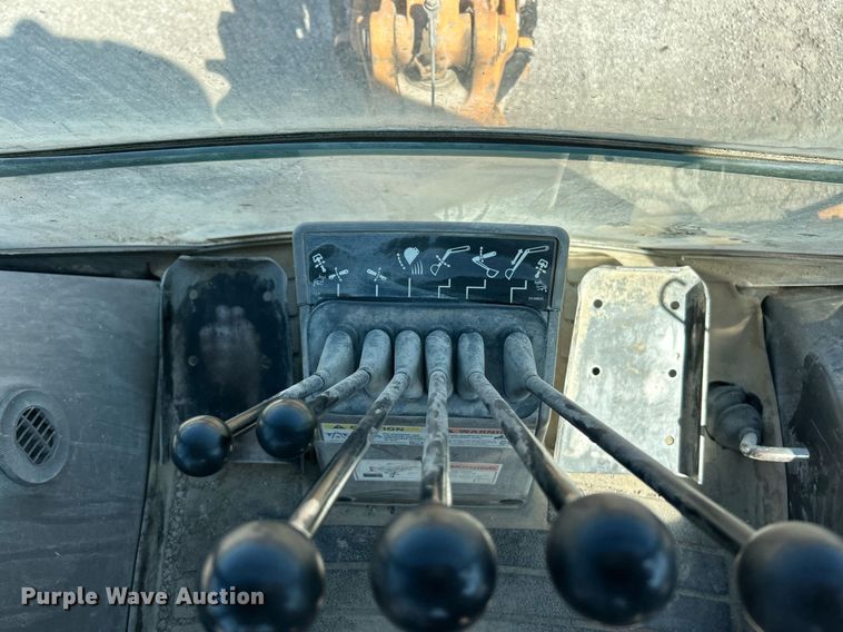 image for item EK8268 2014 Case 580 Super N backhoe