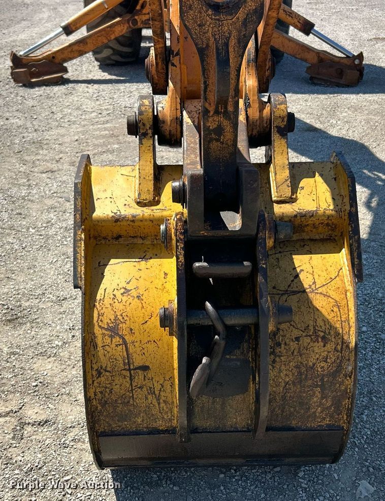 image for item EK8271 2005 Case 580 Super M Series 2 backhoe