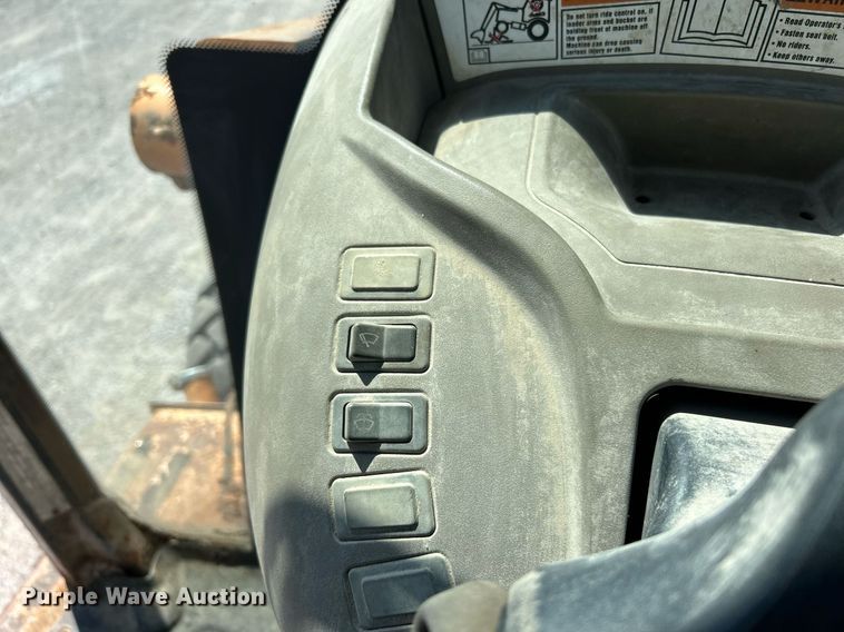 image for item EK8271 2005 Case 580 Super M Series 2 backhoe