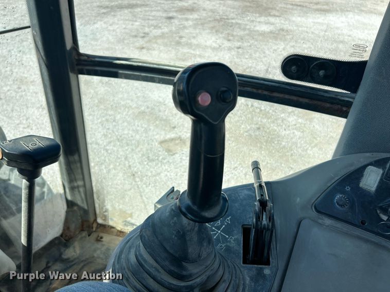 image for item EK8271 2005 Case 580 Super M Series 2 backhoe