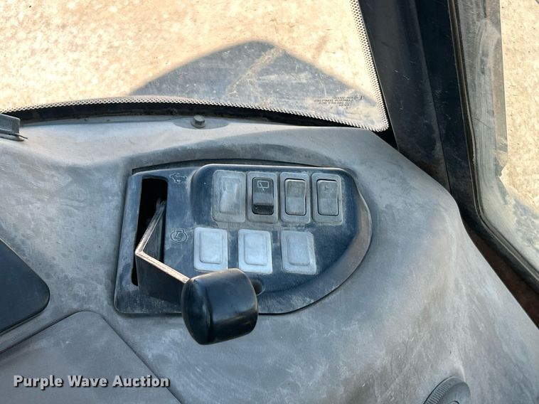 image for item EK8271 2005 Case 580 Super M Series 2 backhoe