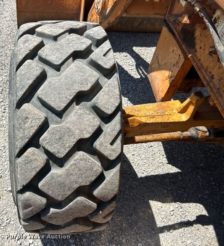 image for item EK8271 2005 Case 580 Super M Series 2 backhoe