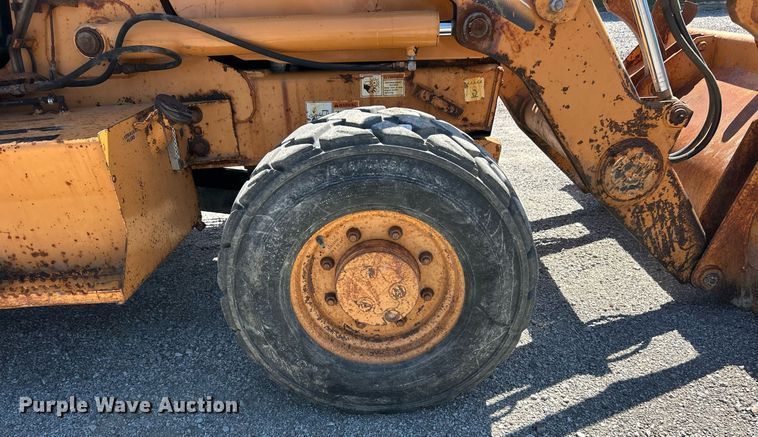 image for item EK8271 2005 Case 580 Super M Series 2 backhoe