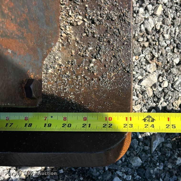 image for item EK8273 Indecision THC-65 plate compactor