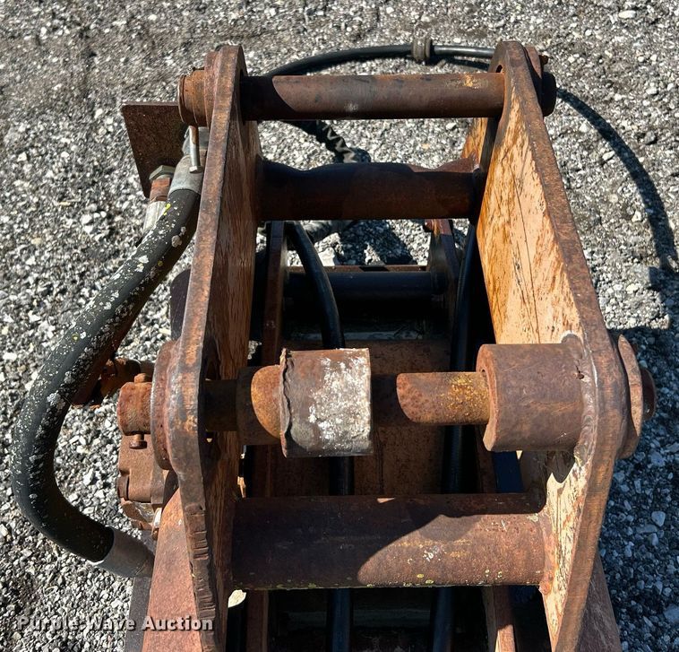 image for item EK8273 Indecision THC-65 plate compactor