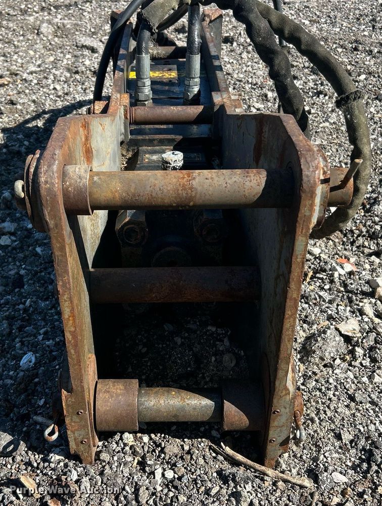 image for item EK8274 Case CH1000 breaker