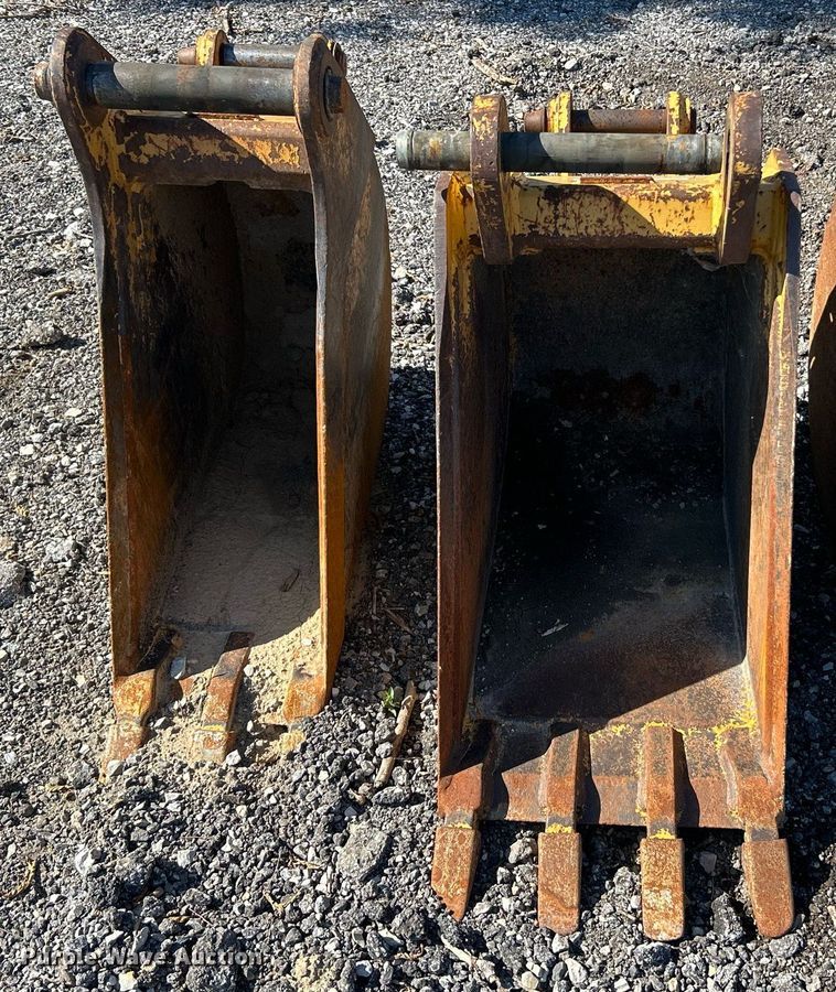 image for item EK8275 (3) backhoe buckets