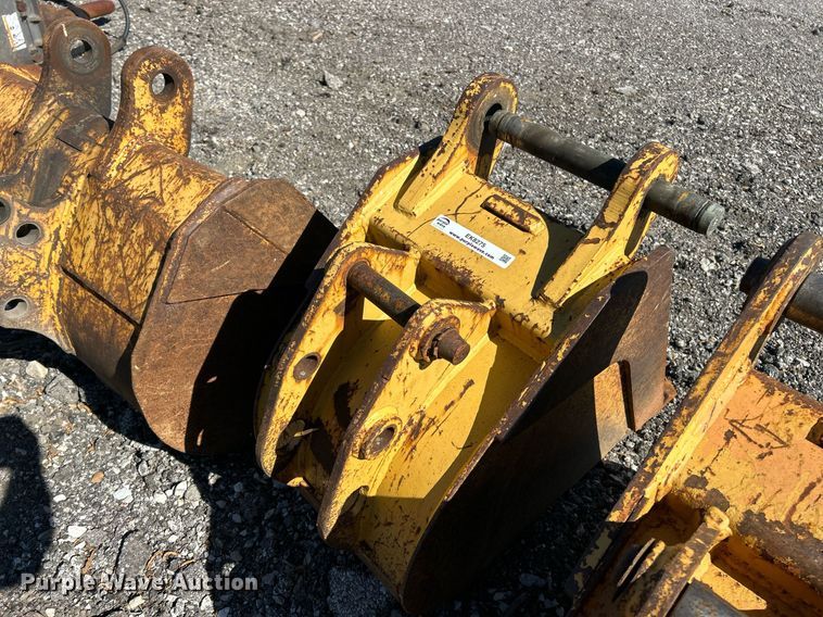 image for item EK8275 (3) backhoe buckets