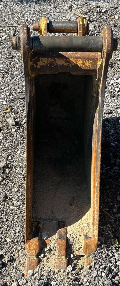 image for item EK8275 (3) backhoe buckets