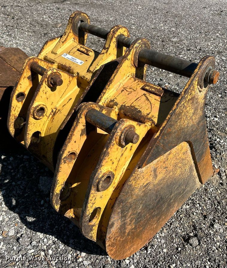 image for item EK8275 (3) backhoe buckets