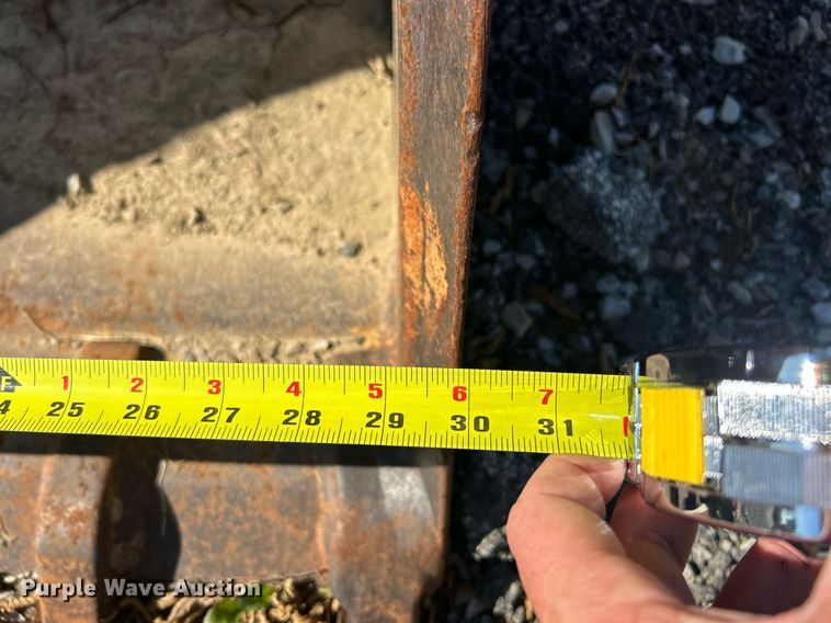 image for item EK8276 (3) backhoe buckets