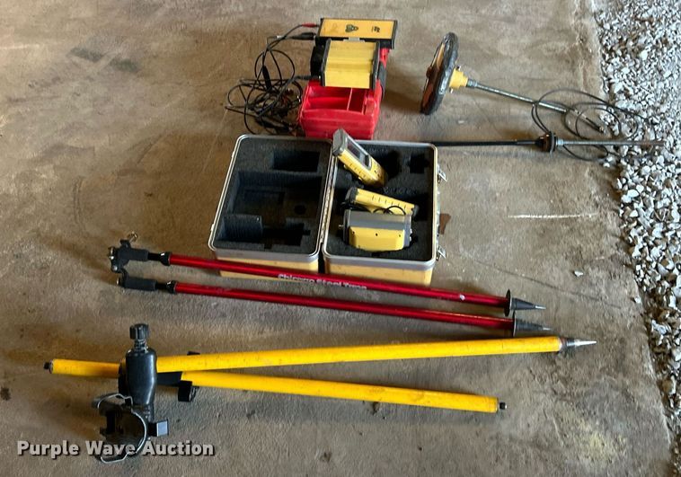 image for item EK8285 TopCon GPS