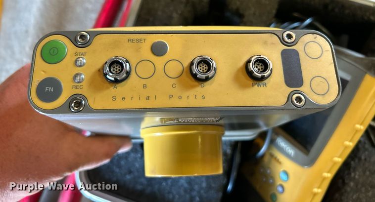 image for item EK8285 TopCon GPS