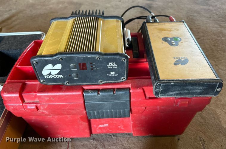 image for item EK8285 TopCon GPS