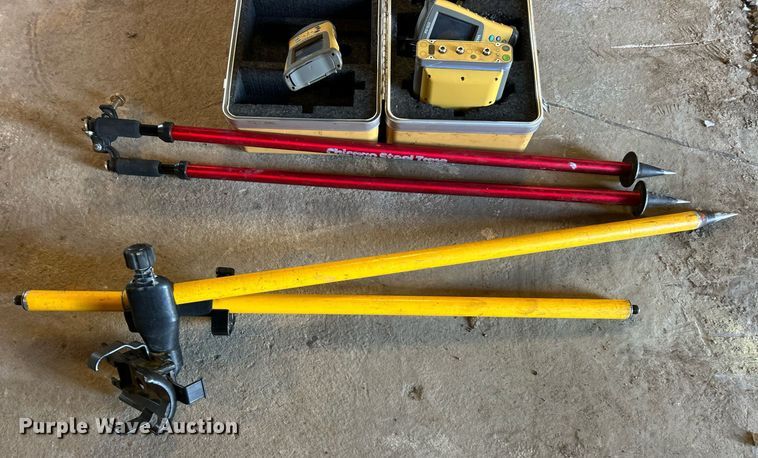 image for item EK8285 TopCon GPS