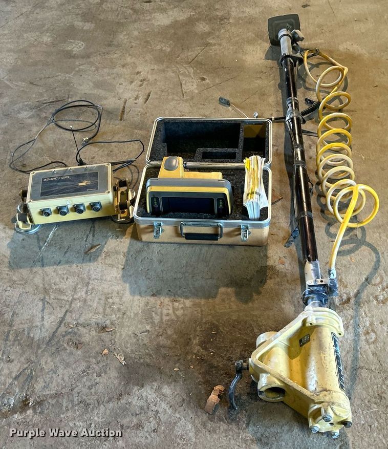 image for item EK8287 TopCon System 5 3D machine control