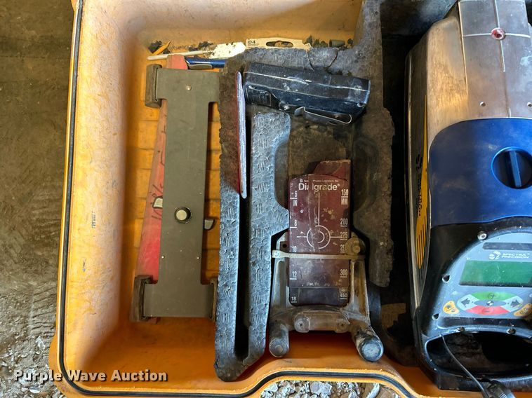 image for item EK8290 Spectra Precision Dialgrade pipe laser