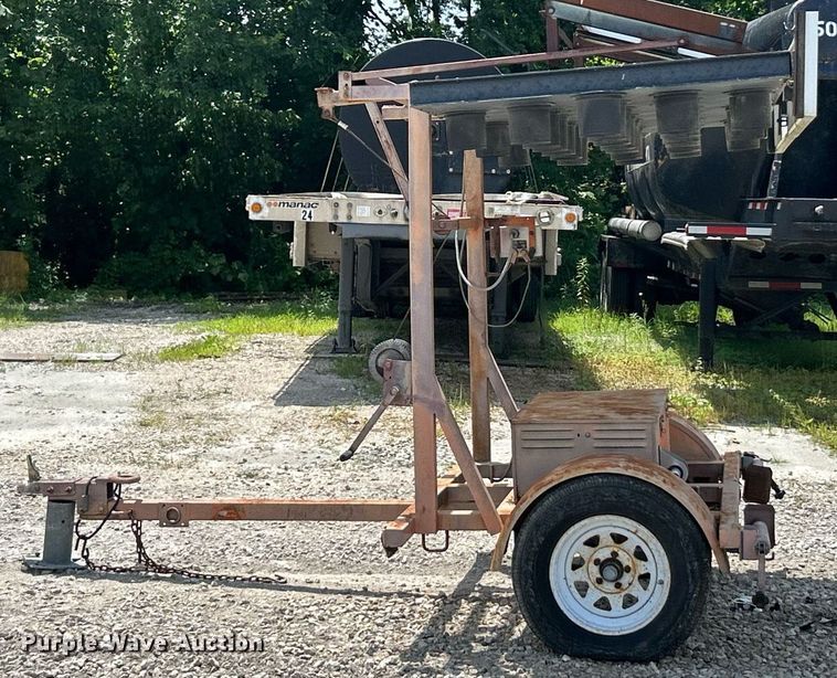 image for item EK8317 Wanco arrow board trailer