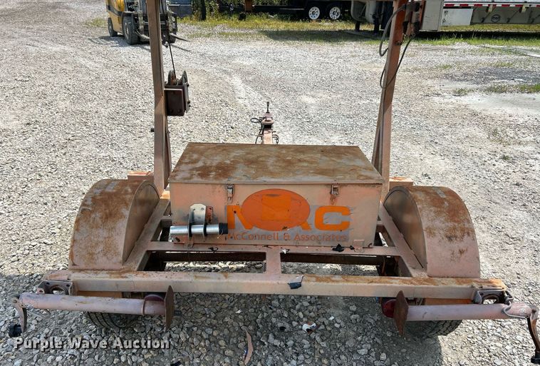 image for item EK8317 Wanco arrow board trailer