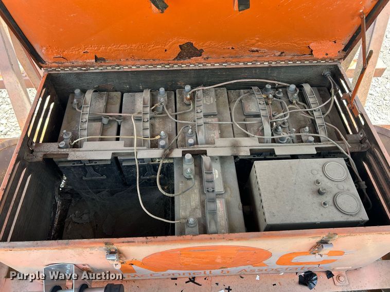 image for item EK8317 Wanco arrow board trailer