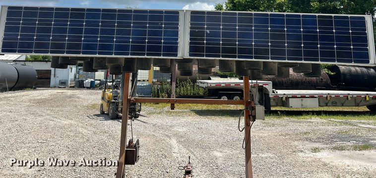 image for item EK8317 Wanco arrow board trailer