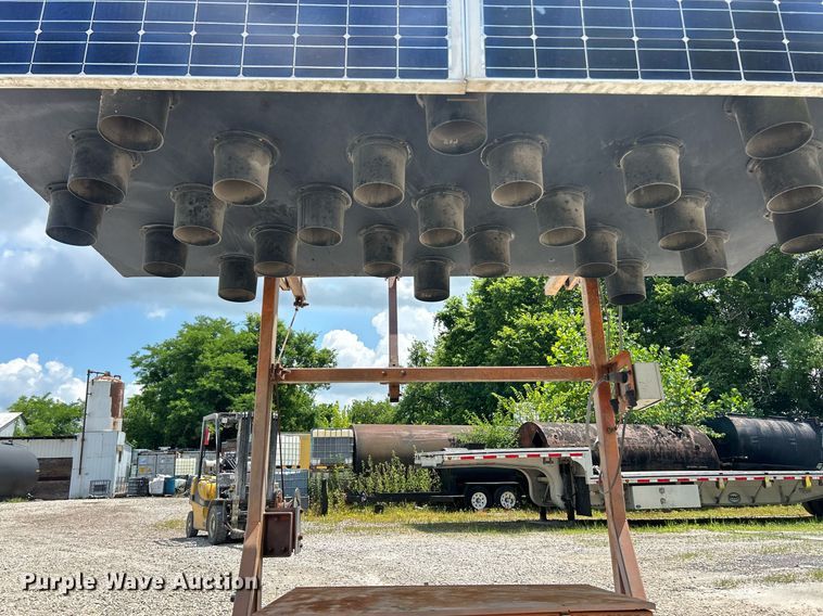 image for item EK8317 Wanco arrow board trailer